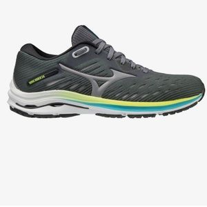 Mizuno Waverider 24 size 7.5. Never worn- tags are ripped off but never used